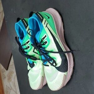 Nike Pegasus Trail 2 CK4305-700 poison green barley volt